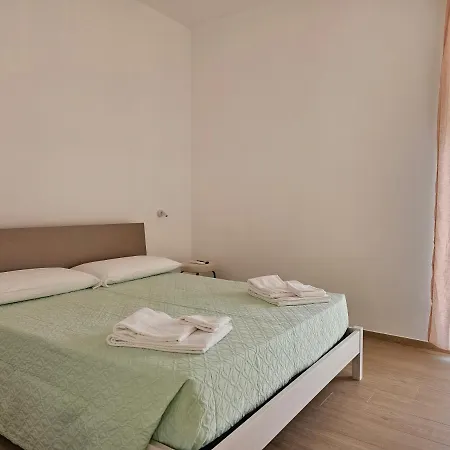 Maria's By Monholiday Apartment *